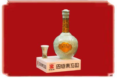 鹰手营子矿区烟酒回收四特酒.jpg